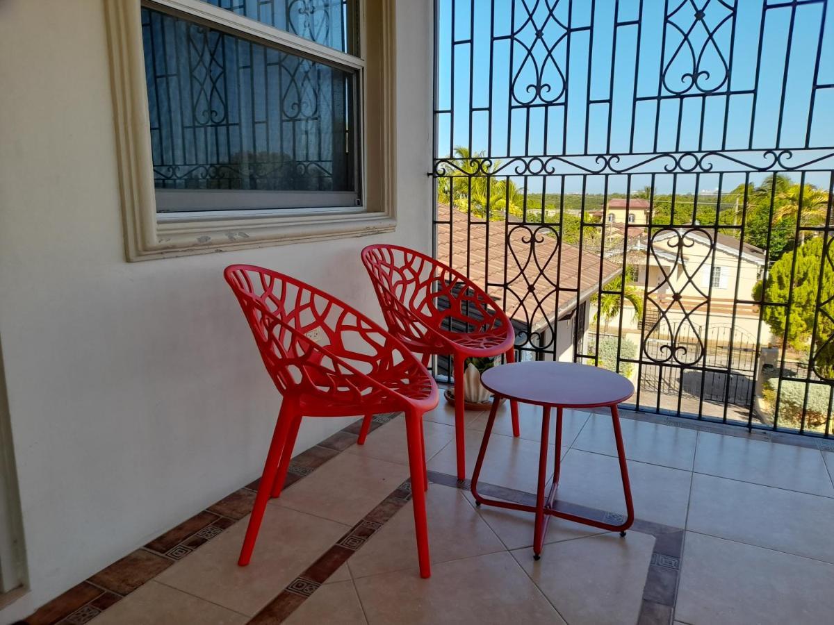 Ferienwohnung Ultimate Chill Montego Bay Exterior foto